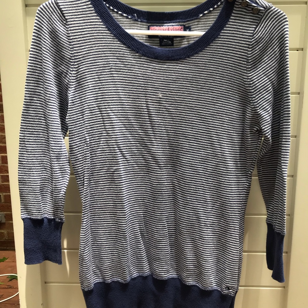 Vineyard Vines woman’s sweater